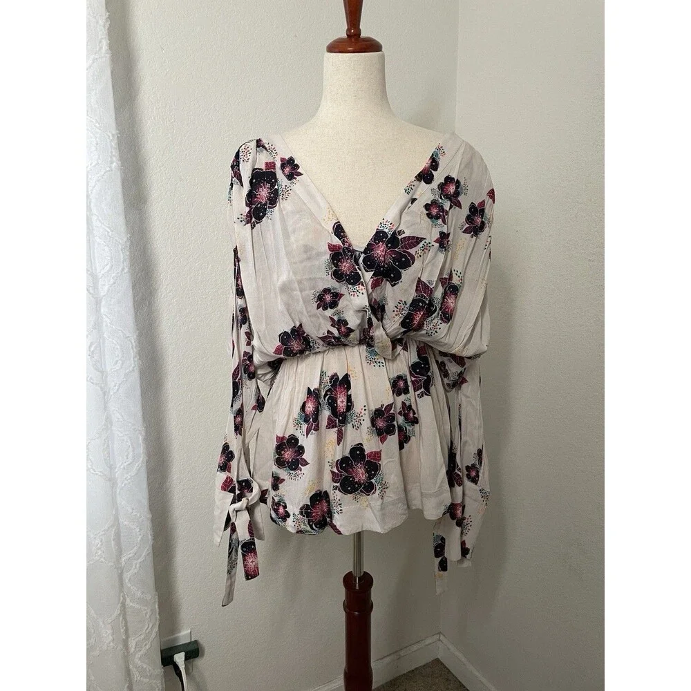 Free People Ivory Floral Wrap Blouse  Tuscan Dreams Womens XS Boho Peplum Top - Picture 2 of 9